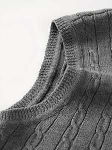Gilet pull sans manches en maille torsadée col en V pour homme, coupe ajustée, style décontracté preppy, chaud, gris - Product Image 4