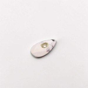 Collier pendentif goutte d'eau en howlite naturelle, double pierre précieuse, bijoux en argent sterling 925 pour femmes, cristal en forme de goutte fait main - Product Image 1