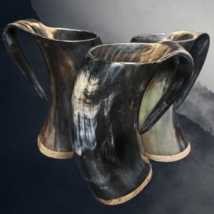Auténticas Tazas de Cuerno de Búfalo, Jarra Vikinga, Tazas Medievales para Cerveza, Sidra o Mead, Regalo para Padrinos de Boda, Navidad - Product Image 1