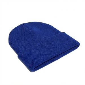 Gorros de Invierno Unisex con Logotipo Personalizado en Relieve de Charr Industries, 85g, 100% Acrílico, Tejido Cálido, 70 Colores Sólidos, Lisos, Venta al Por Mayor - Product Image 3