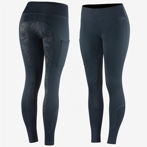 Shorts de yoga pour femmes personnalisables, taille haute, effet ventre plat, en coton respirant et extensible avec poches en molleton, qualité supérieure - Product Image 1