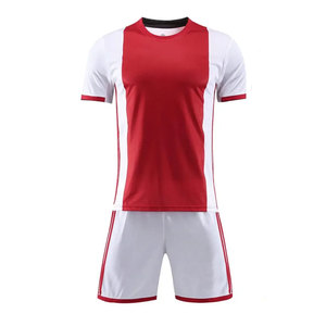 Ensemble d'uniformes de football unisexe rouge et blanc de haute qualité à faible MOQ, manches courtes, col rond, anti-humidité, respirant, écologique - Product Image 1