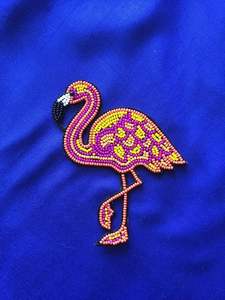 Broche de cuentas hecho a mano, elegante joya de moda para mujer a precio económico. - Product Image 4