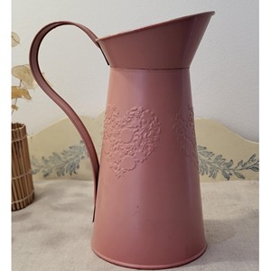 Jarrones de bronce rosa, elegantes recipientes decorativos, ideales para decoración del hogar, mesa de comedor y regalos, hechos a mano en India. - Product Image 1