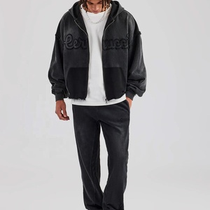Ensemble de survêtement vintage personnalisé pour homme, comprenant un sweat à capuche zippé et un pantalon de jogging, avec effet délavé à l'acide et patchs en chenille appliqués - Product Image 4