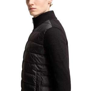 Chaqueta Acolchada de Invierno de Buena Calidad, Cálida y Moderna, con Cuello Alto, Logotipo Frontal, Corte Ajustado, Lisa - Product Image 3