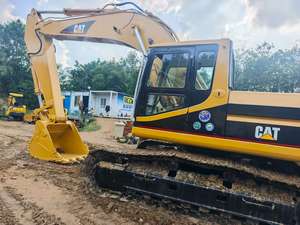 Excavadora Hidráulica Usada CATT 330BL en Excelentes Condiciones, Maquinaria de Construcción de Segunda Mano Original en Venta - Product Image 5