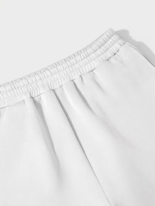 Pantalon de survêtement gris pour homme Hardihood en polyester/coton doux, taille élastique avec cordon de serrage, poches latérales, tricoté mi-lourd, idéal pour l'automne - Product Image 2