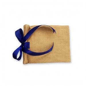 Pochette de rangement en jute Amana Textiles avec cordon de serrage en ruban violet, pliable, écologique, style tendance, 15 cm x 23 cm - Product Image 4