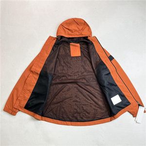 Vestes coupe-vent softshell fines personnalisées pour hommes, en tissu tissé, décontractées, enduites, pour l'extérieur - Product Image 3