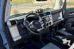 Toyota FJ Cruiser Trail Teams Ultimate Edition 2014 - Product Image 6