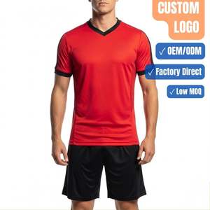 Uniformes de Fútbol Personalizados de Alta Calidad, Transpirables, 100% Poliéster, Nuevo Diseño, Conjuntos Deportivos Sublimados para Equipos - Product Image 1