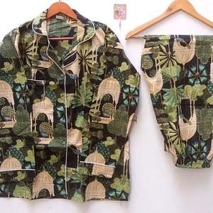 Conjunto de Pijama de Dos Piezas para Mujer, de Algodón, Manga Larga, Estampado Floral, Cuello Camisero, Ropa de Dormir Informal de Verano, con Botones - Product Image 1