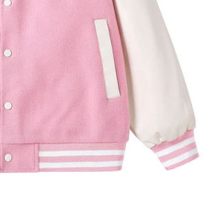 Chaqueta Varsity Rosa con Mangas Blancas y Puños a Rayas, Estilo Casual, Unisex, para Primavera - Product Image 3