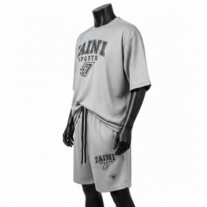 Ensemble short de sport pour homme en polyester premium, maille athlétique, gris clair, noir, taille à lacets, logo personnalisé par transfert thermique. - Product Image 3