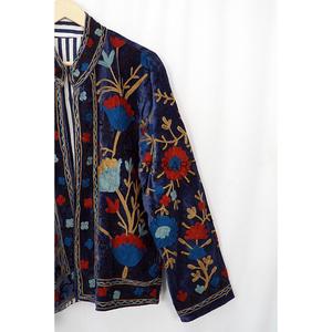 <b>ART</b>&<b>ART</b> Hand Embroidered Velvet Floral Quilted Jacket O-Neck Full Sleeve Autumn Women's Coat Elegant Boho Style Statement Piece - Product Image 5