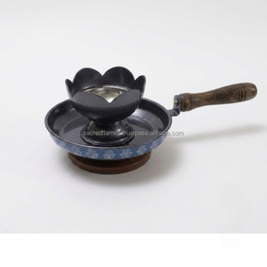 Brûleur d'encens en métal fait main en forme de lotus, support pour Dhuna Loban avec poignée en bois, encensoir à charbon et résine, décoration de table, vente en gros - Product Image 1