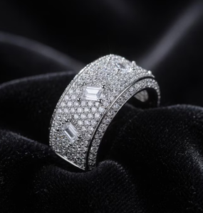 Anillo de Plata 925 con Moissanita y Corte Baguette, Bañado en Rodio, para Bodas, Unisex, para Hombres y Mujeres, Joyería para Fiestas - Product Image 1