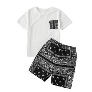 Conjunto de Camiseta y Pantalones Cortos Unisex de Algodón 100%, Diseño Moderno, Ligero, con Estampado Paisley, Corte Regular Informal - Product Image 1