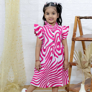 Conjunto de ropa para niñas de algodón 100%, camisa informal de manga corta con patrón sólido multicolor, estilo lujoso para niños de 1 a 12 años - Product Image 1