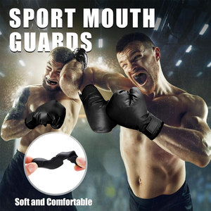 Set de 7 Piezas de Equipo de Entrenamiento de Boxeo que Incluye Protector de Cabeza, Guantes, Vendas para Manos, Protectores Bucales, Protectores de Espinillas, Protector Nasal y Bolsas de Almacenamiento - Product Image 6