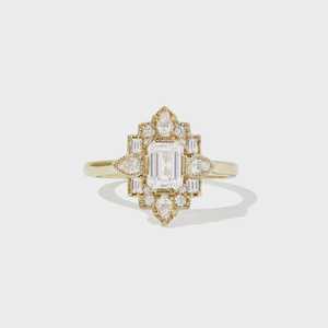 แหวนหมั้นสไตล์อาร์ตเดโควินเทจ มรกต เพชรแล็บ ทองคำแท้ 14k 18k ดีไซน์พิเศษ หลายเหลี่ยมเจียระไน 1.8 มม. ประดับแบบฮาโล แหวนหรูหราสำหรับวันครบรอบ - Product Image 1
