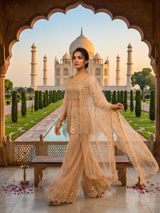 InCotton.M Kurta/Kurti indien de créateur pour femme, en tissu papillon avec broderie de sequins, idéal pour les fêtes et les mariages traditionnels, livraison rapide - Product Image 2