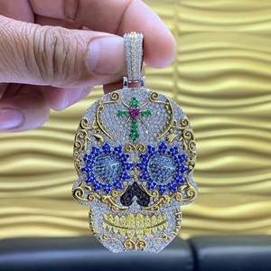 Colgante de Calavera con Cristales de Imitación, Chapado en Oro, Estilo Vintage, Unisex, Ideal para Regalo - Product Image 3