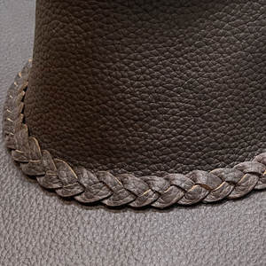 Sombreros Vaqueros Occidentales Marrones con Banda Trenzada, Sombreros de Cuero de Grano de Vaca de Alta Calidad, Fabricante de Sombreros Estilo Australiano para Viajes al Aire Libre - Product Image 3