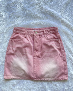 Tendance 2026 HSI Jupes en jean semi-extensibles de qualité supérieure, modèle délavé avec bas effiloché, avec ceinture et plusieurs poches, style fantaisie - Product Image 3