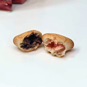 Biscuits croustillants classiques personnalisés en gros, forme d'ours, centre fourré à la confiture de lait, fraise et <span class=keywords><strong>chocolat</strong></span> - Product Image 2