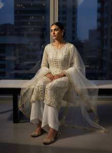 Traje Salwar Rojo de Diseñador para Mujer con Dupatta – Conjunto de Kurta Tradicional Indio para Fiestas - Product Image 2