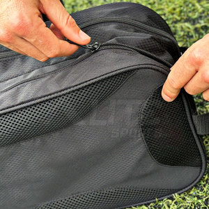 Sac de Transport Haute Qualité pour Gants de Gardien de But de Football en Nylon, Fermeture Éclair Sécurisée, Thermique, Respirant et Portable - Product Image 4