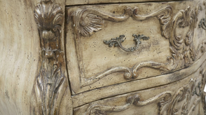 Commode à 2 tiroirs en bois massif de style shaker antique, meuble de salon traditionnel fait à la main - Product Image 2