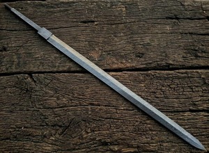 Espada Vikinga de Acero de Damasco Hecha a Mano, Hoja Completa sin Acabado para Fabricación de Espadas, Hoja de 32 Pulgadas con Funda de Cuero - Product Image 2