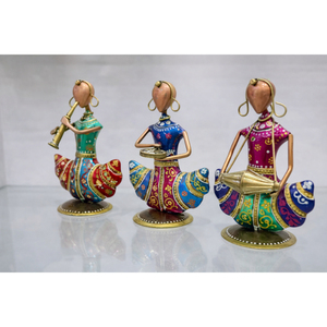 Poupées Musiciennes Artisanales en Métal - Art Déco Multifonctionnelles et Articulées pour les Célébrations de Diwali, Mariages, Pâques - SwamiG TradeX 8-12 - Product Image 3