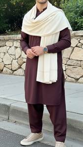 Ensemble Kurta Pyjama Traditionnel en Coton pour Homme avec Châle – Style Indien et Pakistanais Décontracté avec Châle en Laine Blanche - Product Image 6