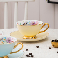 Ensemble de tasses à café et soucoupes en céramique émaillée de couleur classique en gros, avec bordure et poignée dorées
