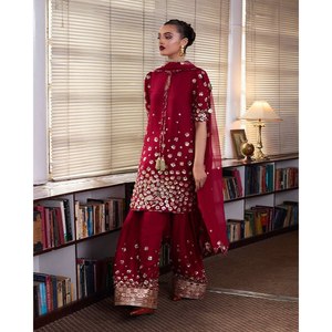 Conjunto de traje de talla XL para fiesta con trabajo de secuencia bordada - Product Image 5