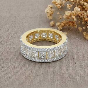 แหวนทองคำแท้ 18K ชุบโรเดียม รุ่น AMBER JEWELS T-1242 ประดับด้วยพลอยธรรมชาติทรงบริลเลียนท์คัท ดีไซน์หรูหราสำหรับทั้งชายและหญิง แบบ Eternity Band ตัวเรือนแบบ Prong Setting - Product Image 2