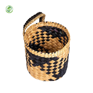 Ensemble de 2 paniers en jacinthe d'eau noire à carreaux, faits à la main, paniers de rangement, vente en gros, écologiques, fabriqués au Vietnam - Product Image 6