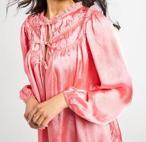 Chemisier bohème pour femmes, haut en coton à manches longues, col noué, coupe ample, haut décontracté rose - Product Image 1