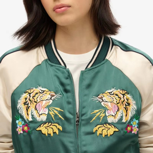 Blouson à capuche brodé SUKAJAN Vert pin unisexe, design patchwork, fin, hiver, style hip-hop, souvenir, pour service OEM - Product Image 1