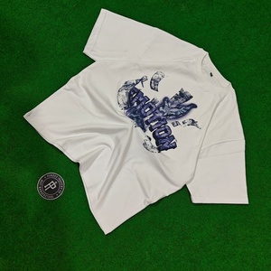T-shirt blanc pour homme à manches courtes et col rond, imprimé DTF bleu, en jersey de coton, style streetwear décontracté - Product Image 2