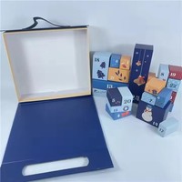 Boîte de calendrier de l'avent unique remplie de cosmétiques, de bijoux et de friandises, boîte de cadeaux surprise pour cadeau de Noël