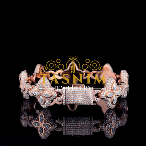 Bracelet unisexe TASNIM en or rose avec moissanite, motif floral, serti pavé, bijou de luxe pour mariage - Product Image 2