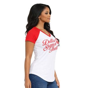 Maglietta Bianca con Scollo a V Delta Sigma Theta per Donne Vestibilità Comoda Tessuto Premium Abbigliamento Casual per Confraternite Greche - Product Image 3