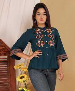 Blusa Elegante para Mujer, Color Verde Pavo Real, Bordada, Estilo Casual, Étnico, Occidental, con Parte Inferior Acampanada - Product Image 4
