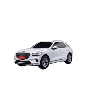 Genesis GV70 2.5T 2024, Gasolina, 2WD, con Caja de Cambios Automática, Asientos de Cuero, Cámara Trasera - 33,002 km - Product Image 1