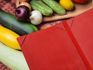 ที่ใส่เมนูหนังแท้สุดหรู งานแฮนด์เมด โลโก้สั่งทำได้ สำหรับโรงแรม คาเฟ่ กันน้ำ น้ำหนักเบา ขายส่งจำนวนมาก - Product Image 3